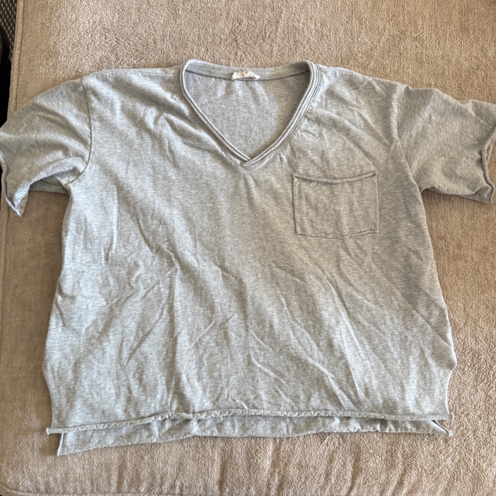 Easel Los Angeles Oversized Short Sleeve Shirt Small Women's Gray V Neck Modern